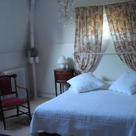 Les Iris Bed and breakfast 3*